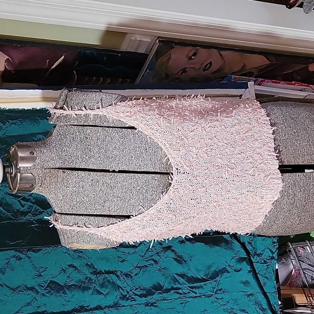 NWOT Pale Pink Textured Tank Light Sweater L
